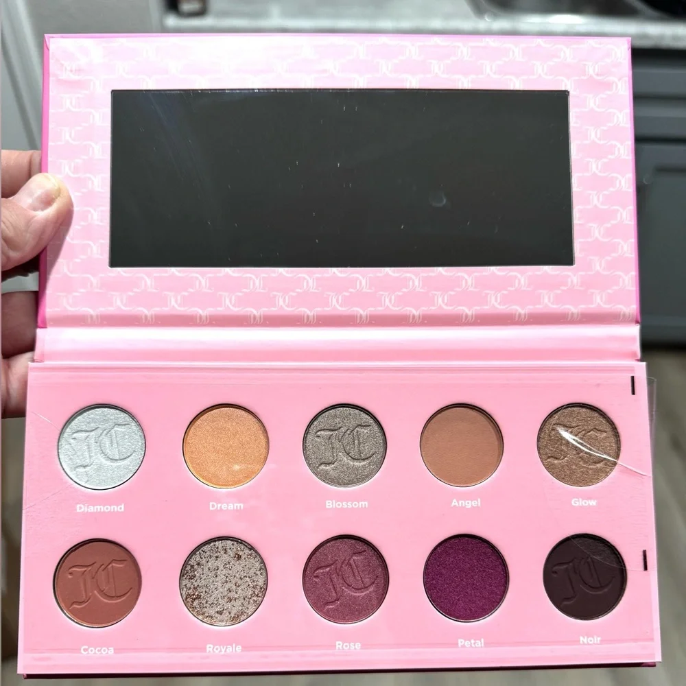 Juicy Couture Eye Shadowette palette